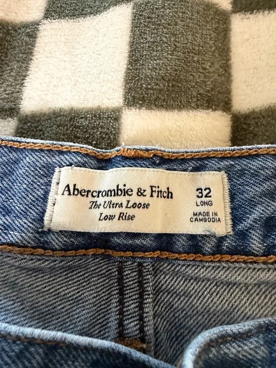 Abercrombie & Fitch Ultra Loose Low Rise 32/12 Long - Picture 3 of 3